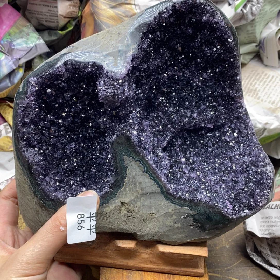 紫晶乌拉圭未镶嵌