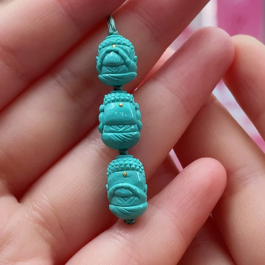 绿松石颈饰未镶嵌