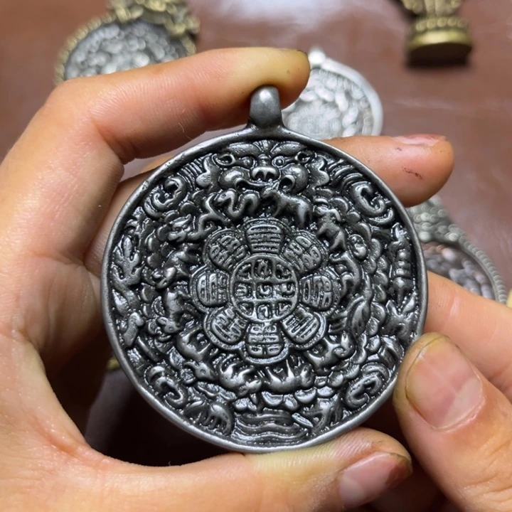 琉璃颈饰品**然喜欢的朋友