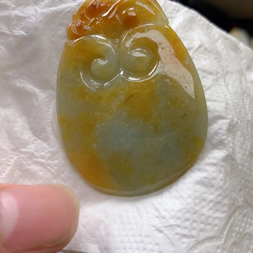 顺***顺翡翠未镶嵌颈饰翡翠