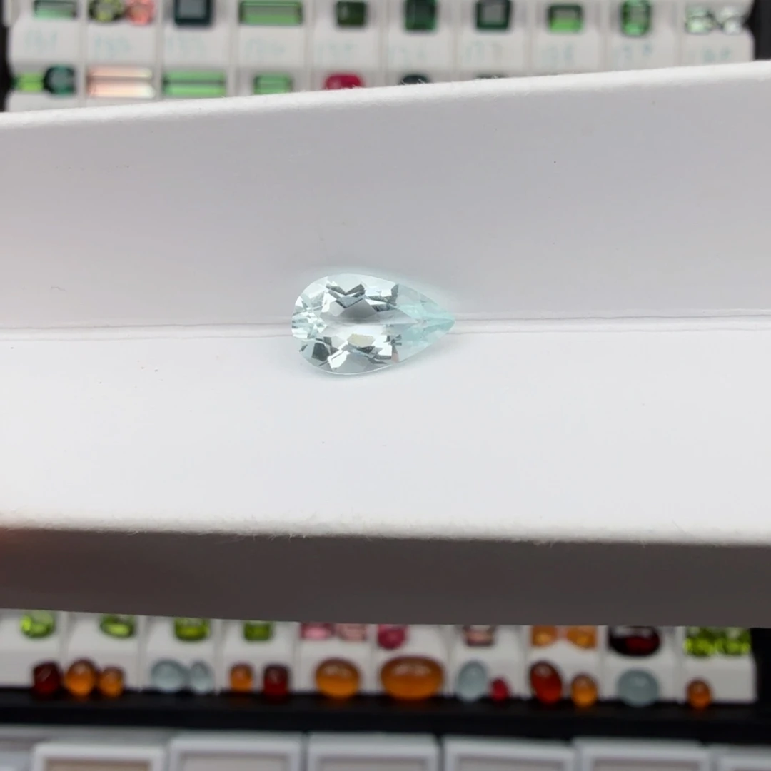 裸石海蓝宝石天然1.55克拉