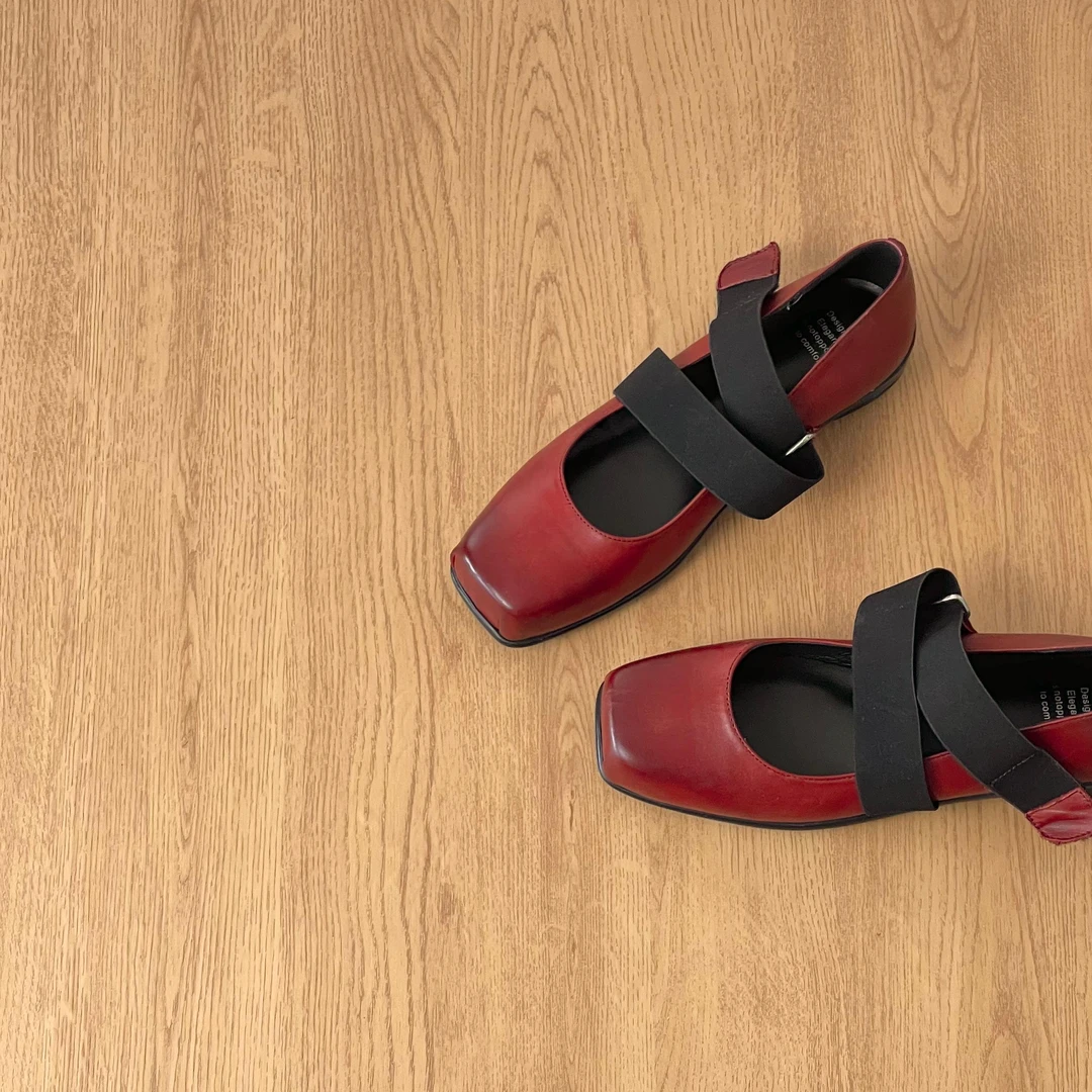 HUSSLOVE 头层水洗牛皮·跟高3.5·法式高级运动底方头魔术贴玛丽珍