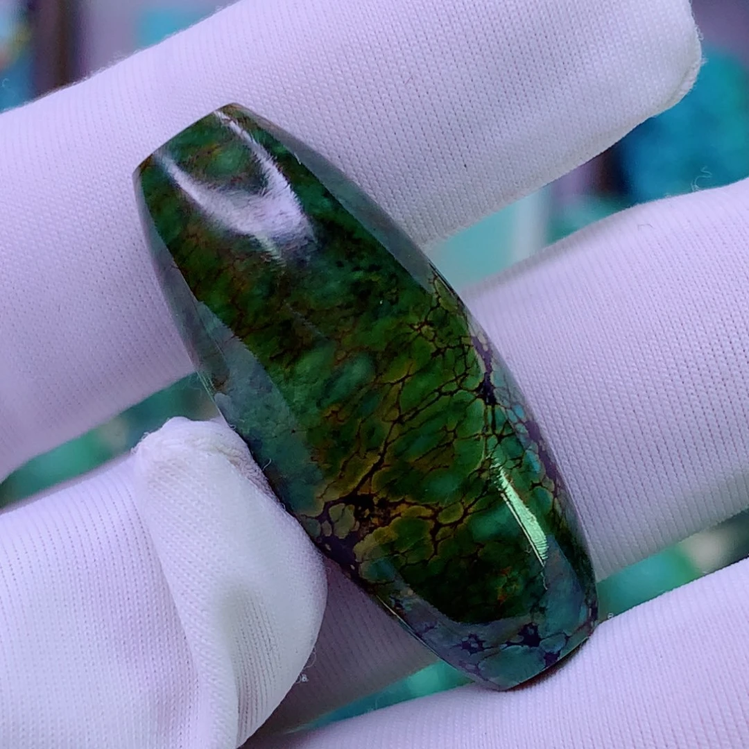 绿松石未镶嵌原矿绿松石