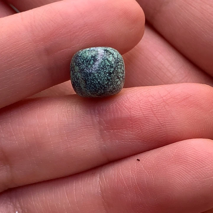 绿松石未镶嵌原矿