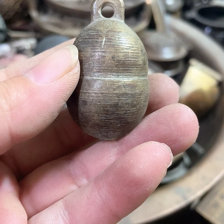 岁***长闪电购铜摆件工艺品