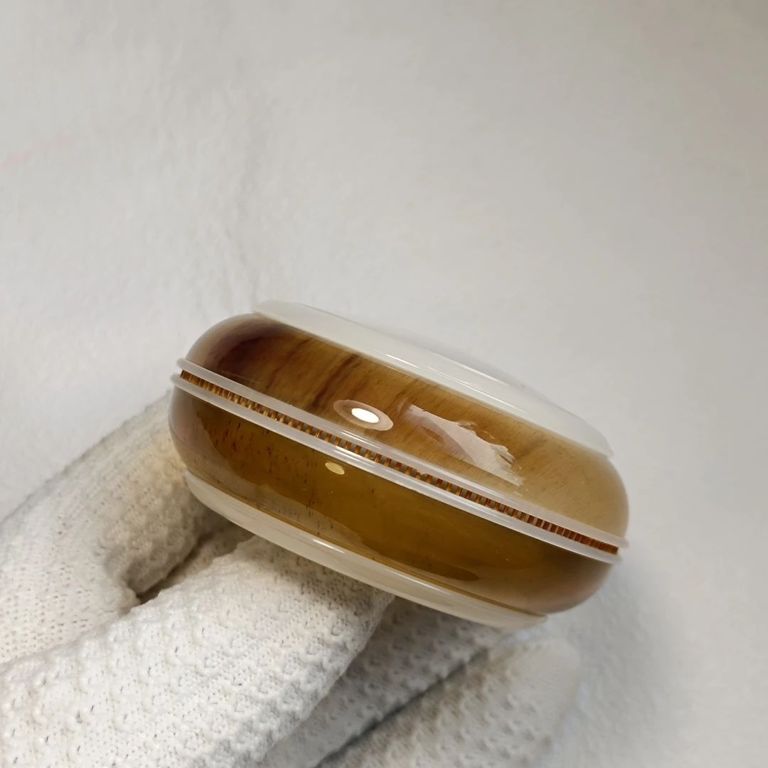 精品做工小林制果冻密胺口盖牛角万体鸣虫盒 直径7.8高3.85厘米