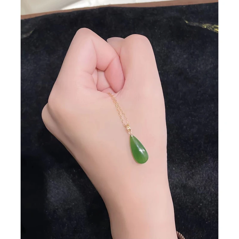 拾珍和田玉吊坠细绿水滴18K金镶嵌，美到犯规精致时尚百搭气质简约