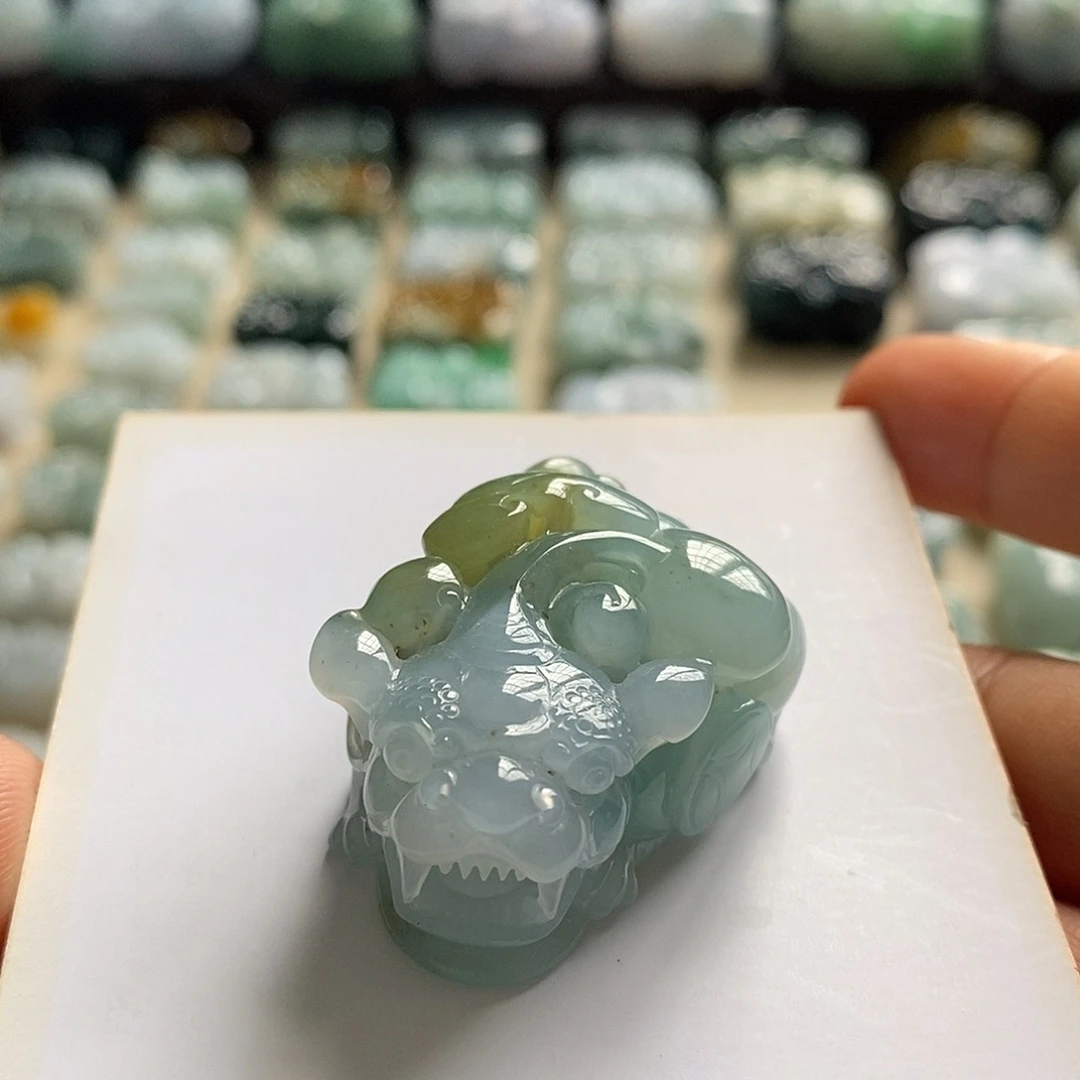 翡翠未镶嵌颈饰天然翡翠貔貅吊坠