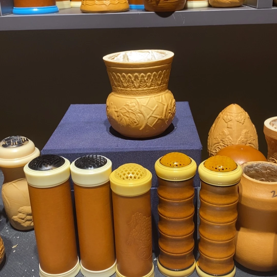 大叶紫檀（黑酸枝木类）