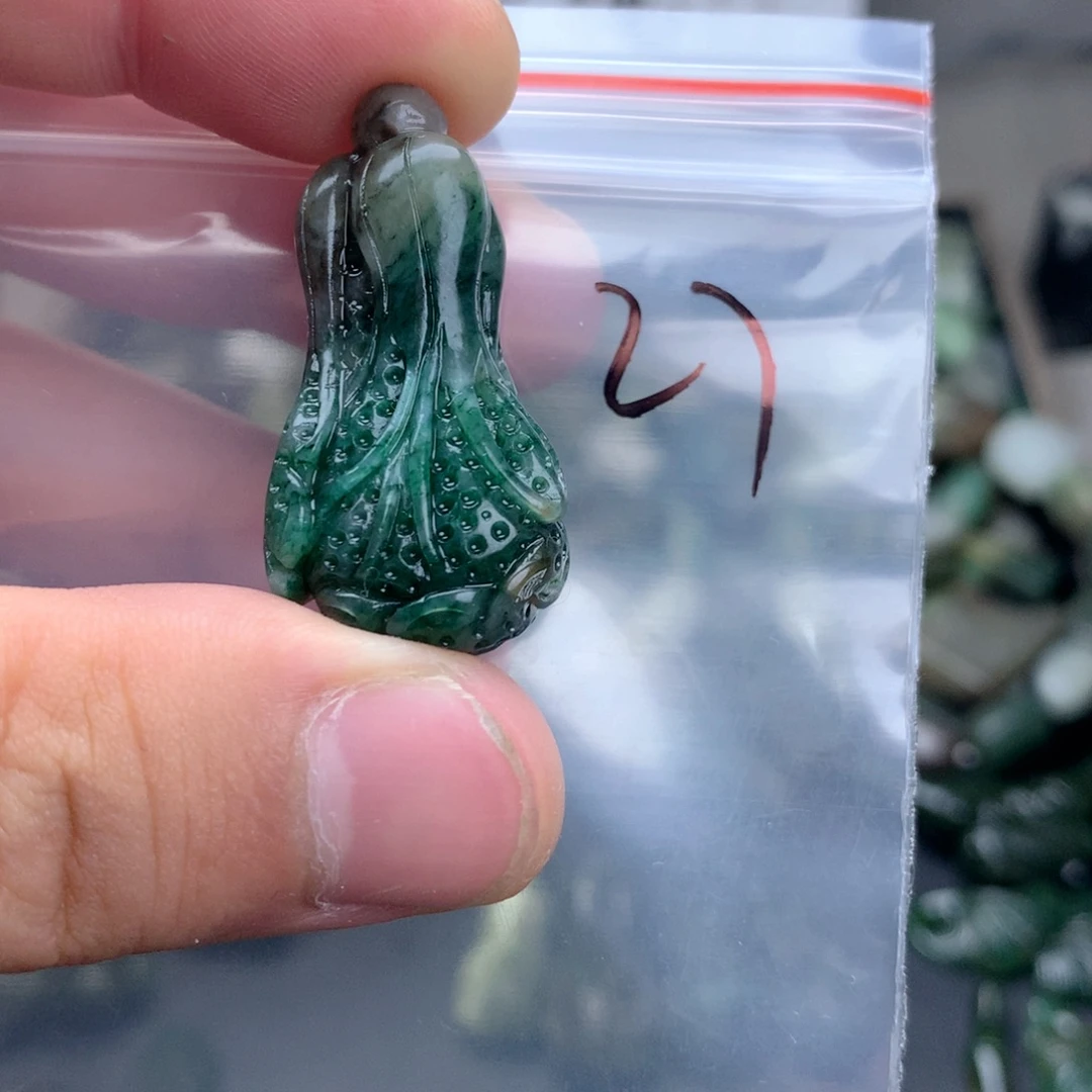 龙***洋未镶嵌独山玉珠宝半成品