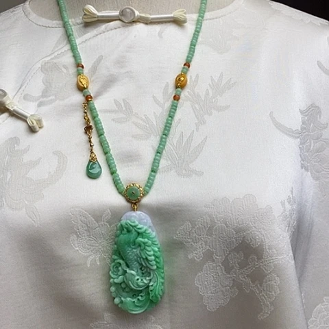 翡翠颈饰未镶嵌天然