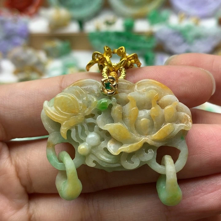 颈饰未镶嵌翡翠翡翠