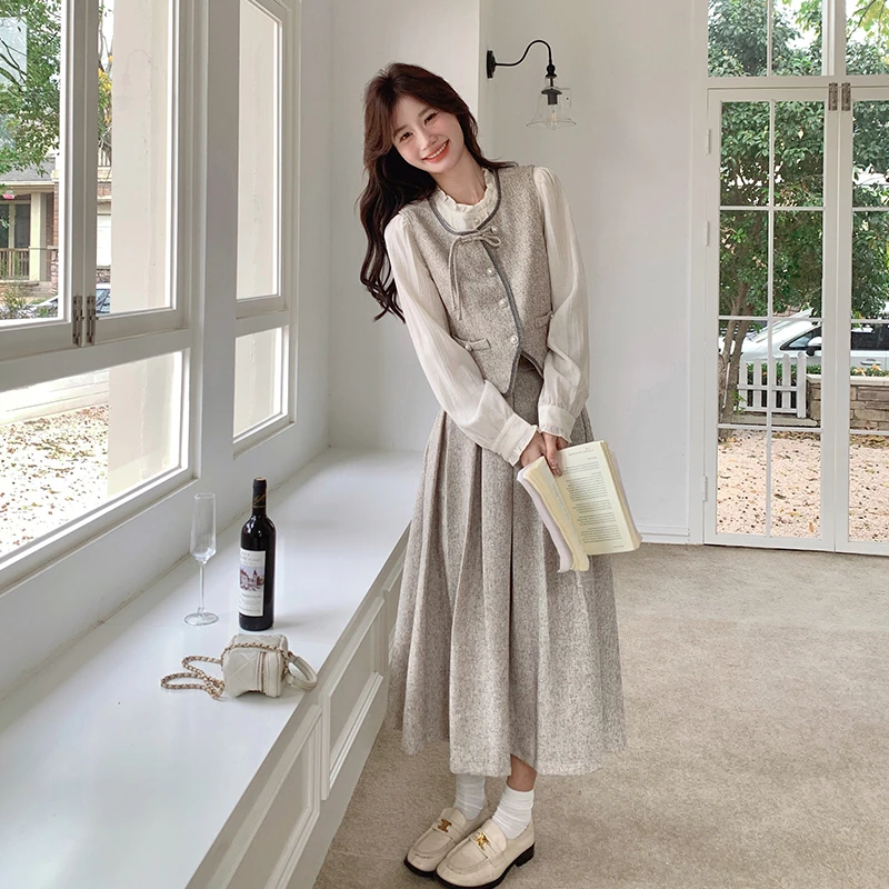 法式小香风套装2025春新款千金风miu系穿搭马甲衬衫半身裙三件套