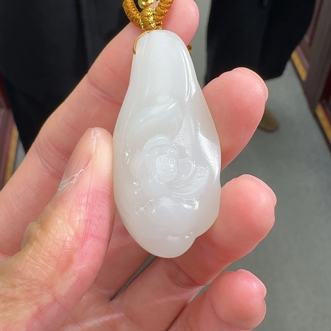 和田玉荷花18K金镶嵌221百瑞森青海料