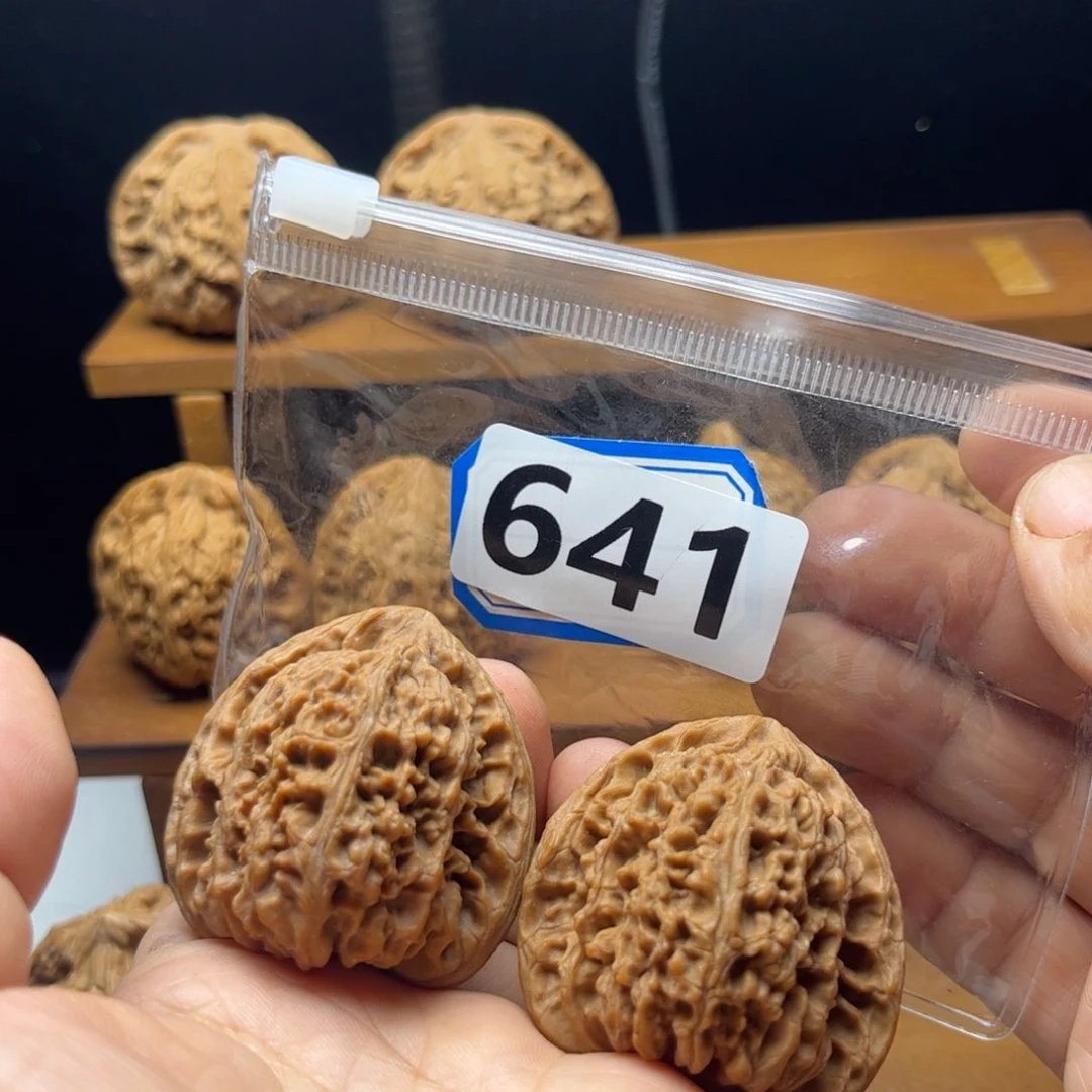 吊坠文玩核桃三角将40