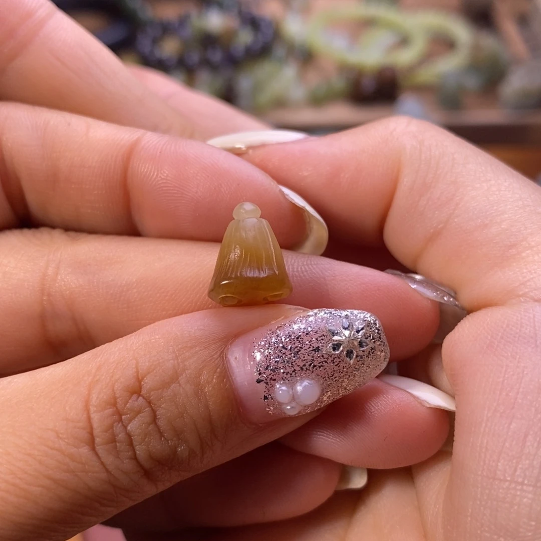 和田玉未镶嵌颈饰橙