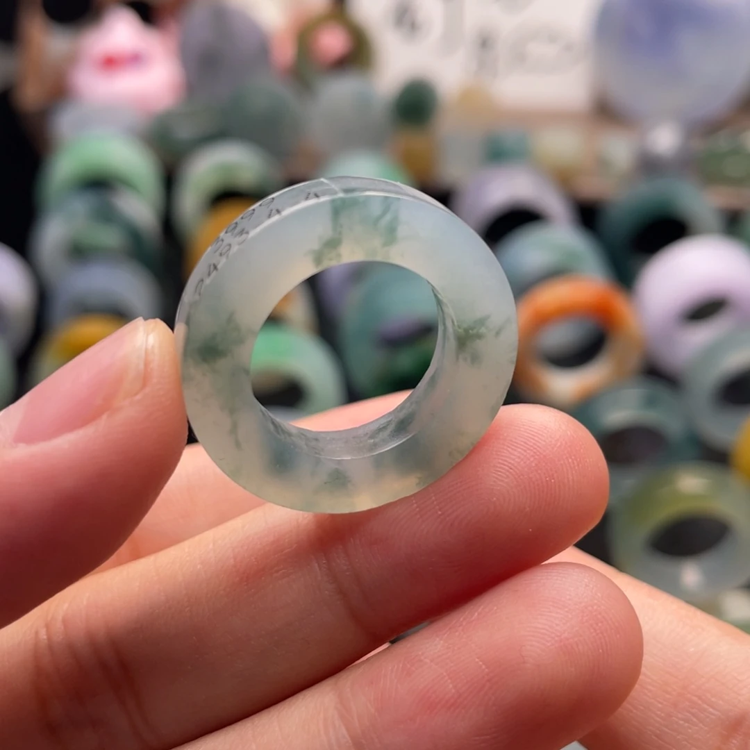 定制翡翠未镶嵌  飘花