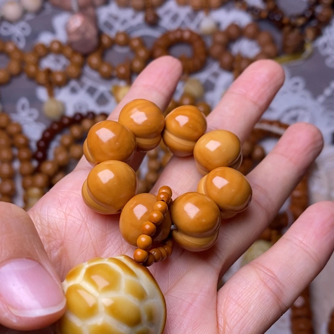 把件猴头核桃柯基屁桃龟甲