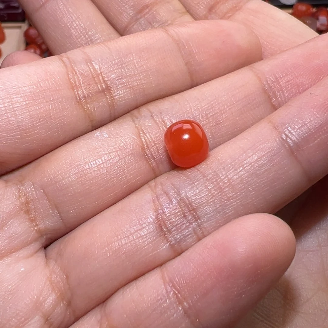 南红玛瑙珠宝奇石未镶嵌白****老型