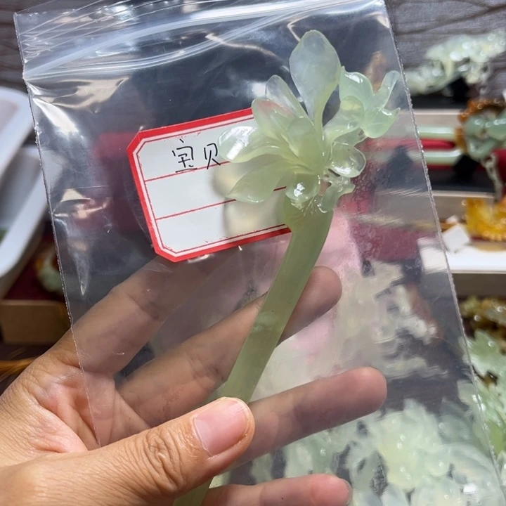 宝***！未镶嵌蛇纹石玉发簪