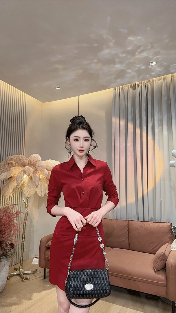 10339韩版褶皱包臀修身收腰连衣裙女