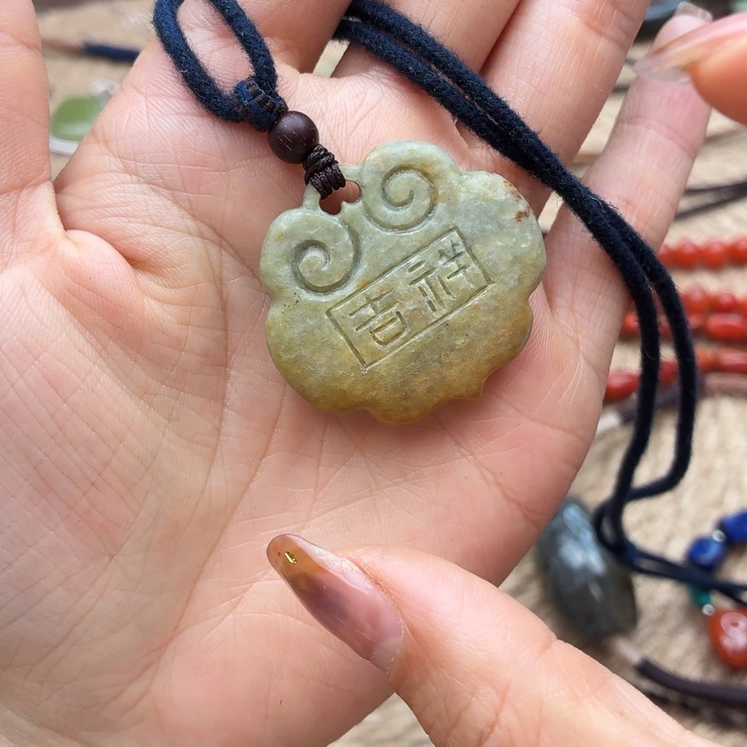 程***克和田玉（糖玉）未镶嵌手链