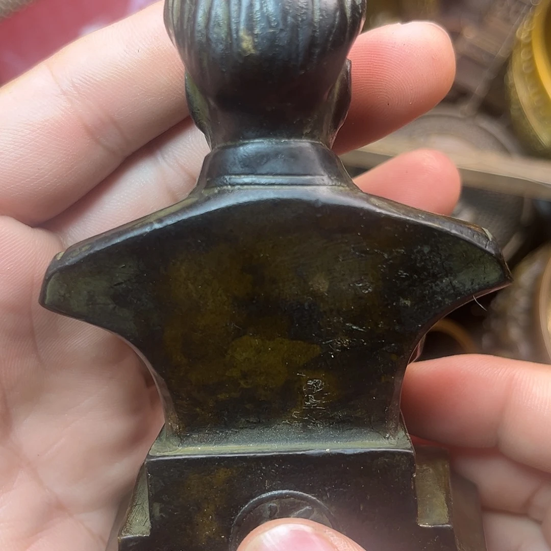 精美铜器工艺品等