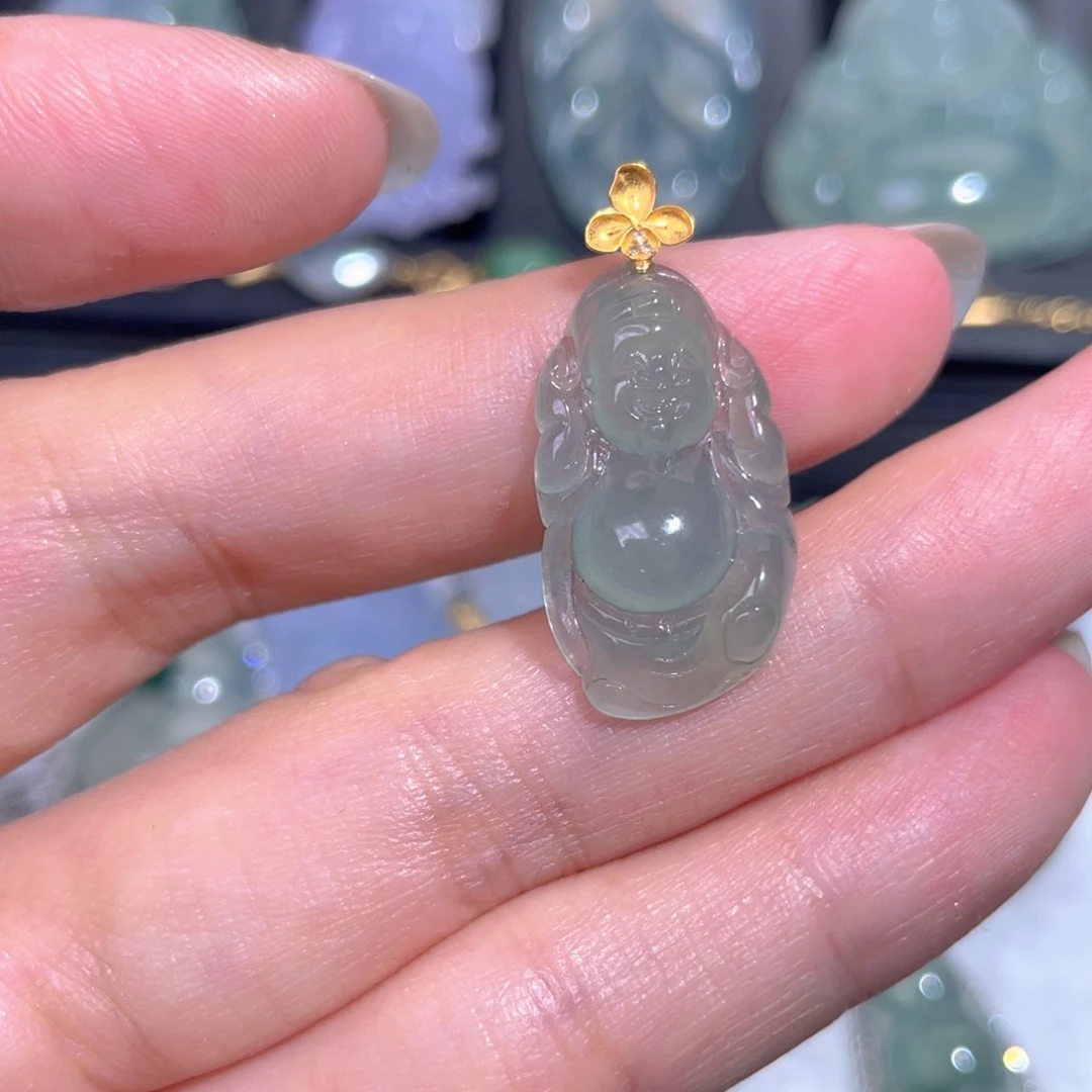 颈饰18K金镶嵌翡翠翡翠