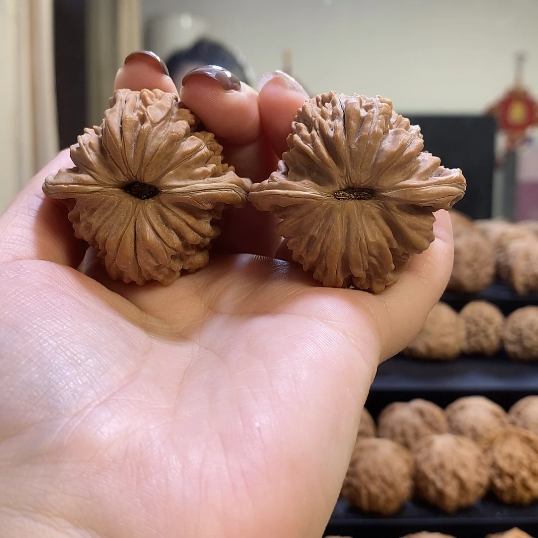 把件文玩核桃43四座楼有伤