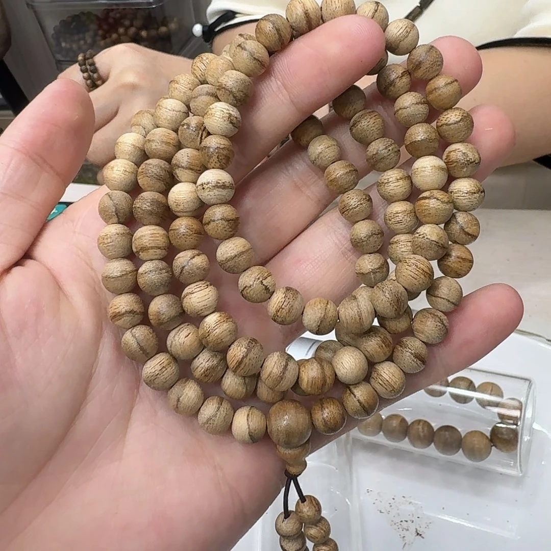 沉香沉香碎屑达拉干虎斑纹 8m 多样性发一串