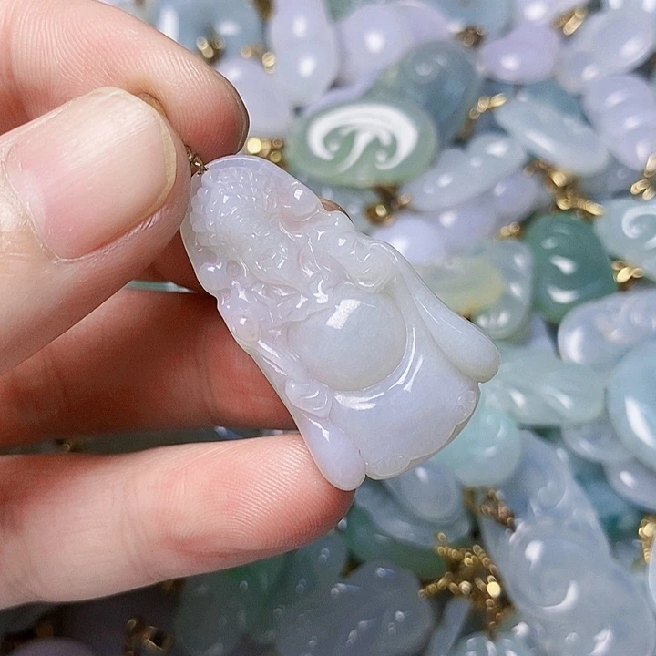 翡翠未镶嵌颈饰天然A货翡翠