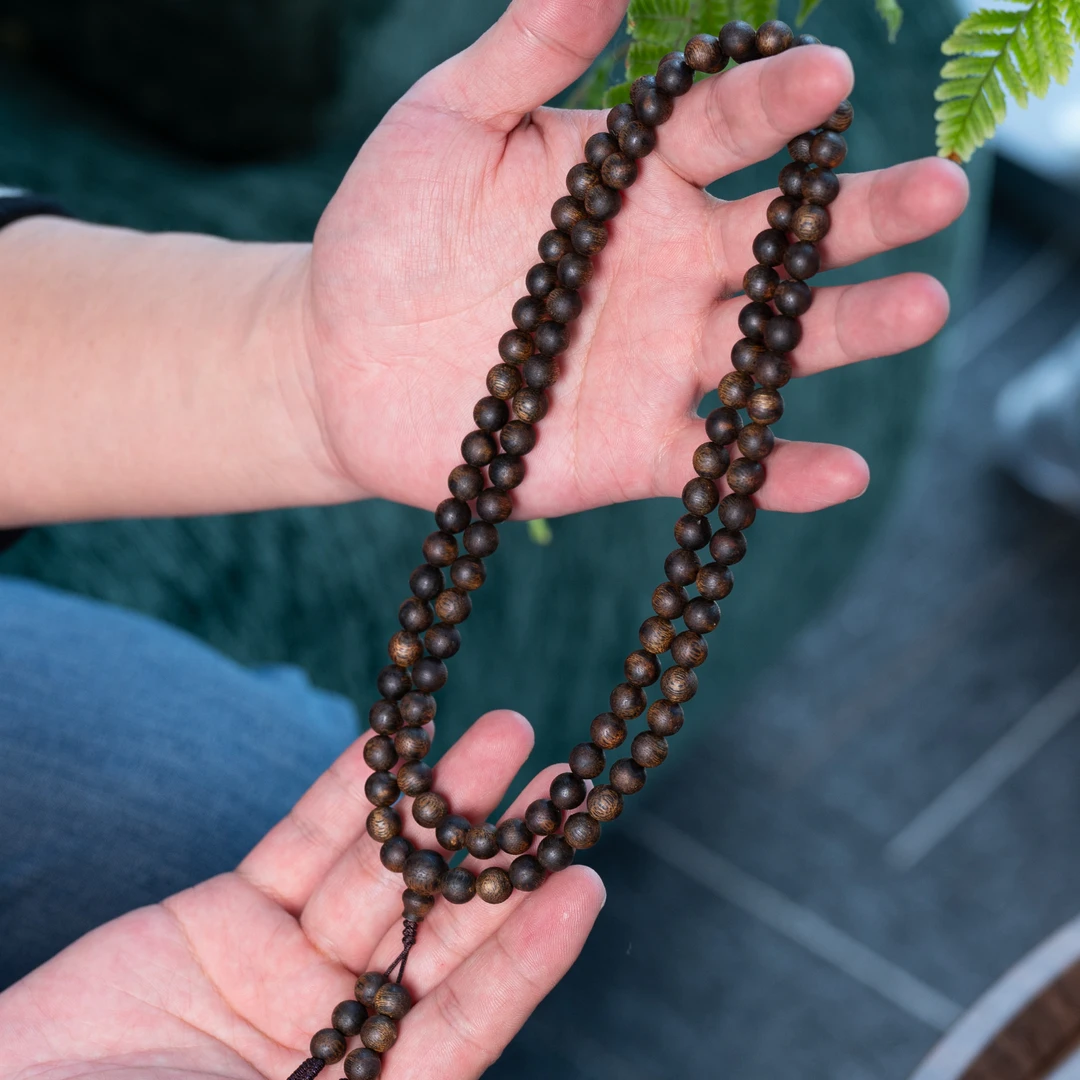 沉香稀缺精品 沉水浮 7mm/108颗25克 满结油99沉 莺歌绿奇楠沉香