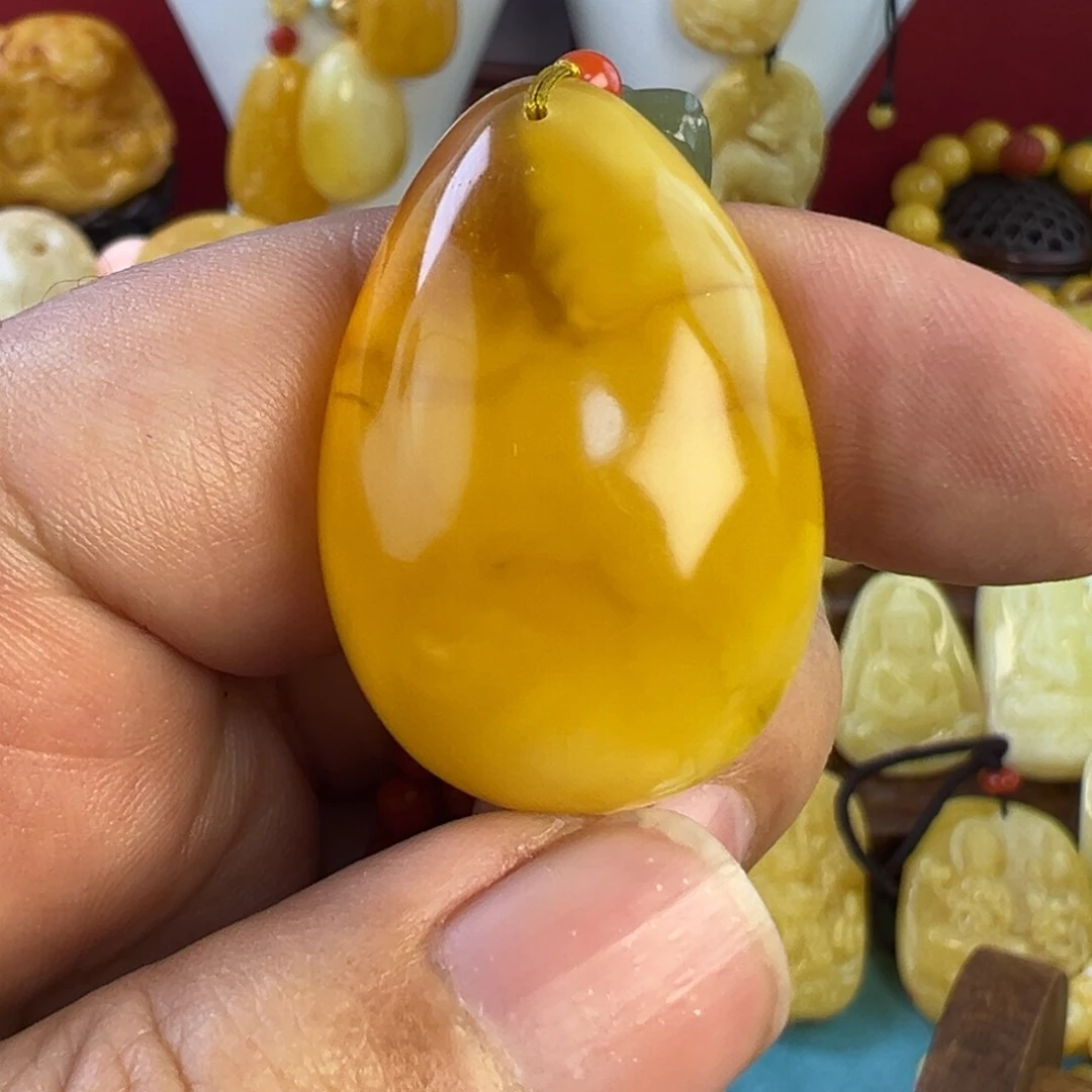 蜜蜡吊坠(不含链)未镶嵌金*山