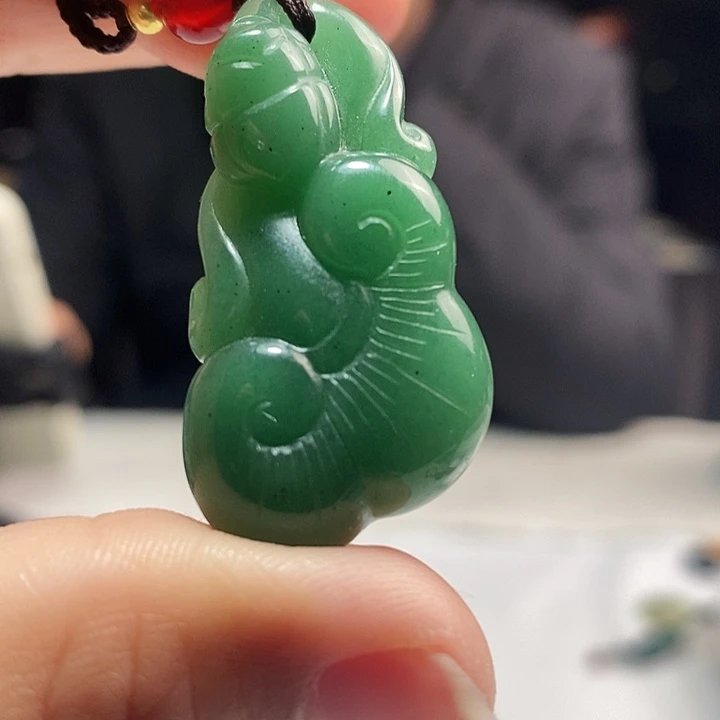 密玉（石英质玉）未镶嵌颈饰