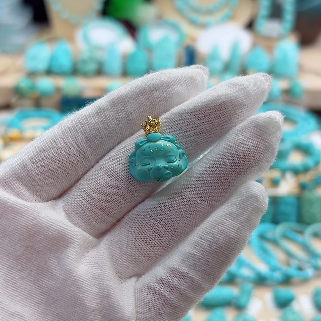 绿松石未镶嵌珠宝奇石