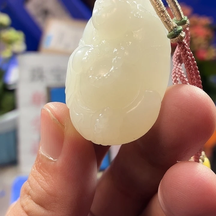 和田玉（糖玉）未镶嵌颈饰