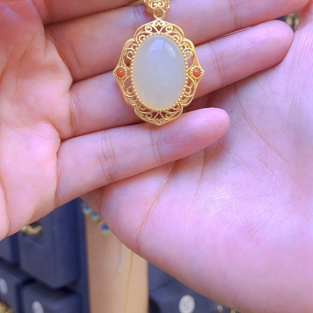 和田玉颈饰银S925镀金镶嵌