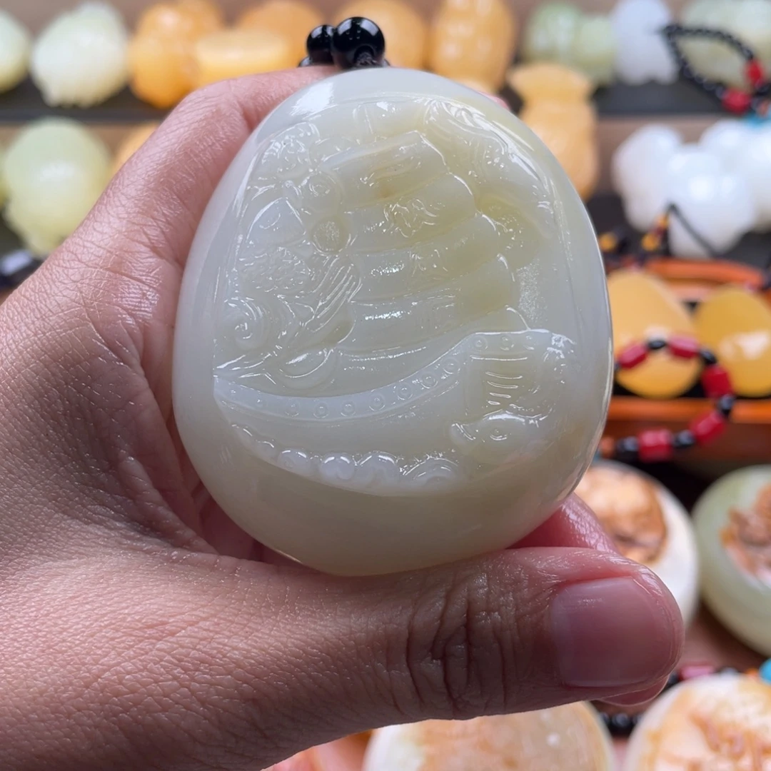 郑***柜石材天然古青石手把件