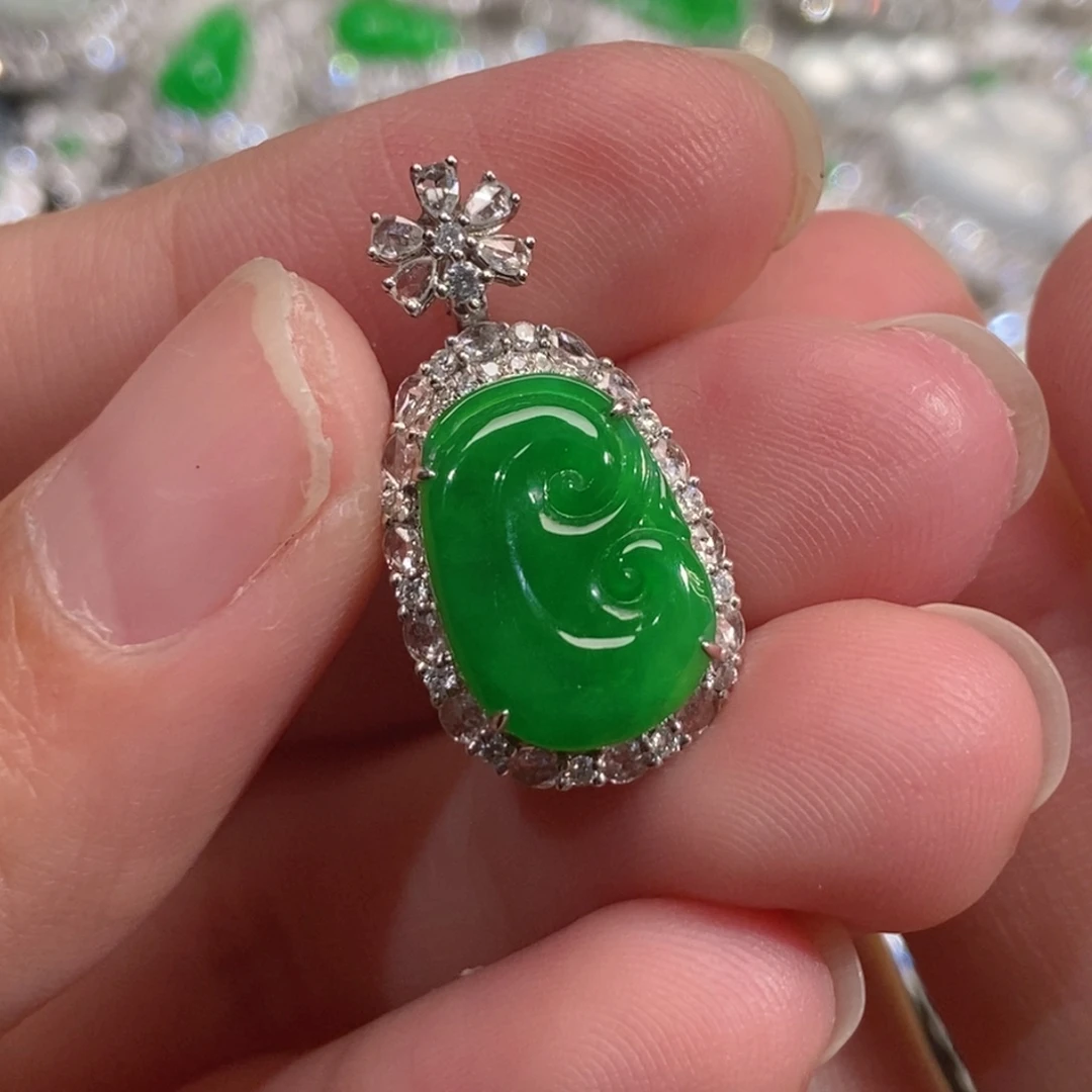 翡翠18K金镶嵌吊坠(不含链)天然缅甸A货翡翠