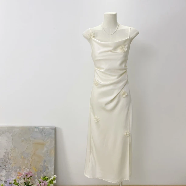 【优雅唯美立体花朵连衣裙】显身材温柔时尚