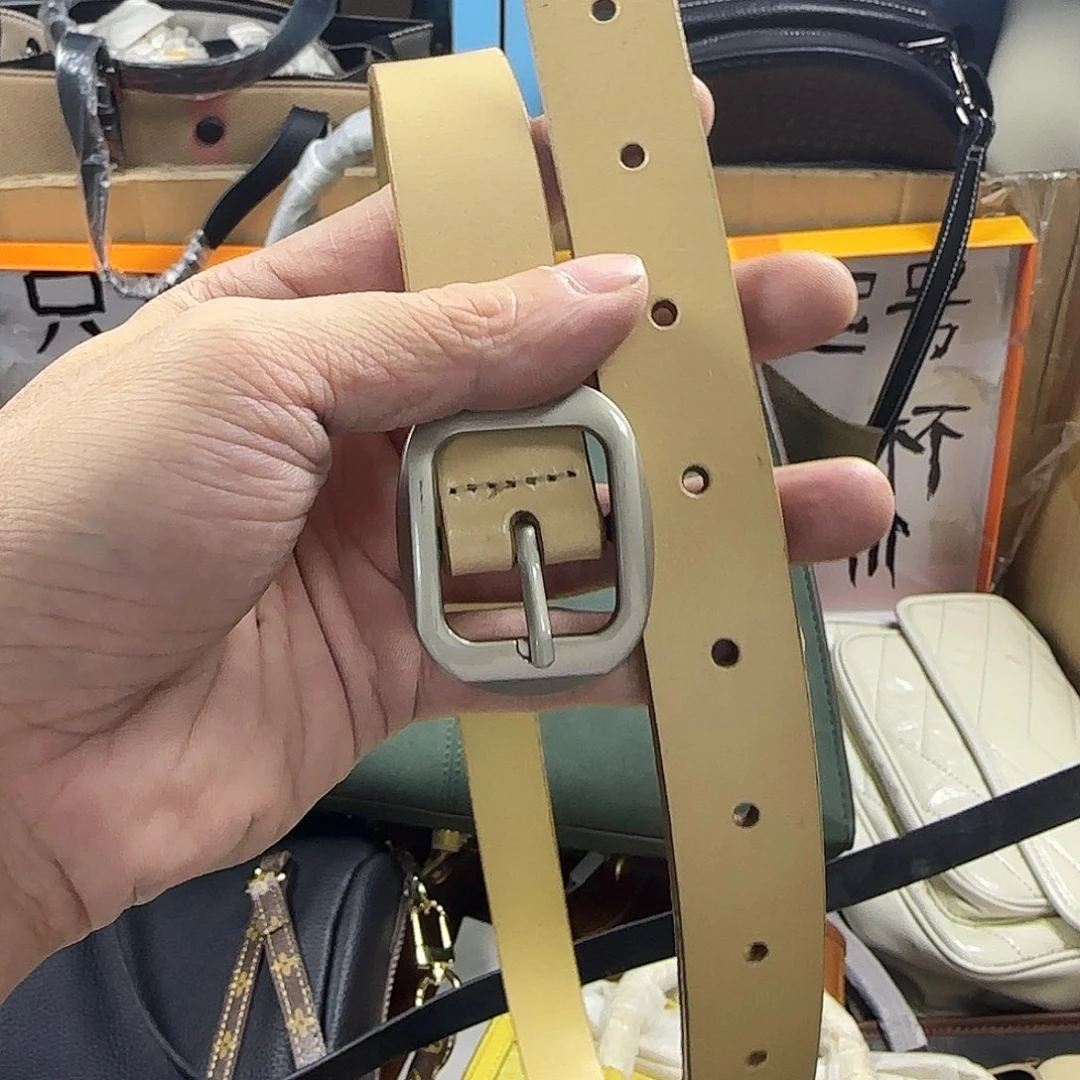 蚕丝山羊皮（革）牛皮牛皮（革）反绒皮