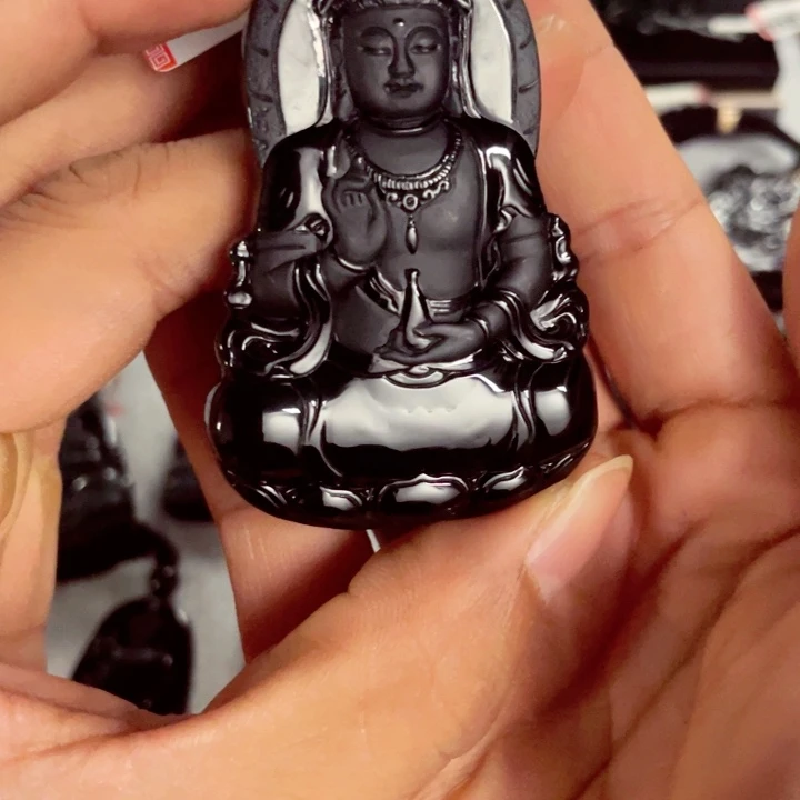 爱***冷翡翠未镶嵌颈饰观音