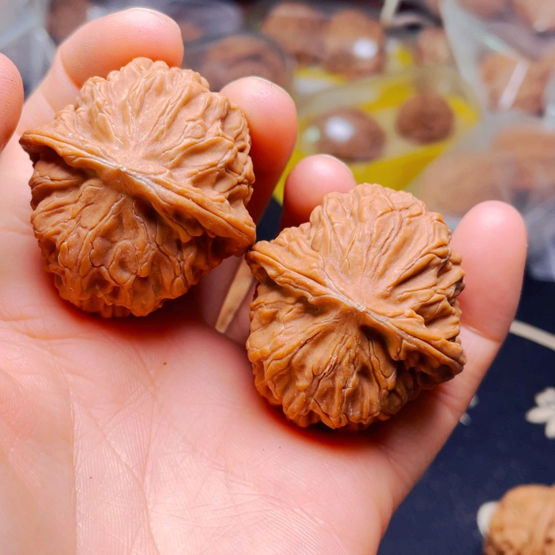 吊坠文玩核桃玉枕元宝