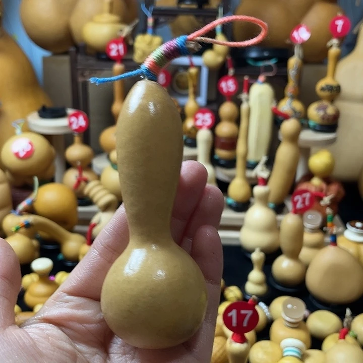 乐***吾葫芦鱼面霜和乳液可以美白