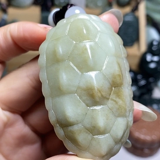 未镶嵌和田玉（糖玉）珠宝半成品