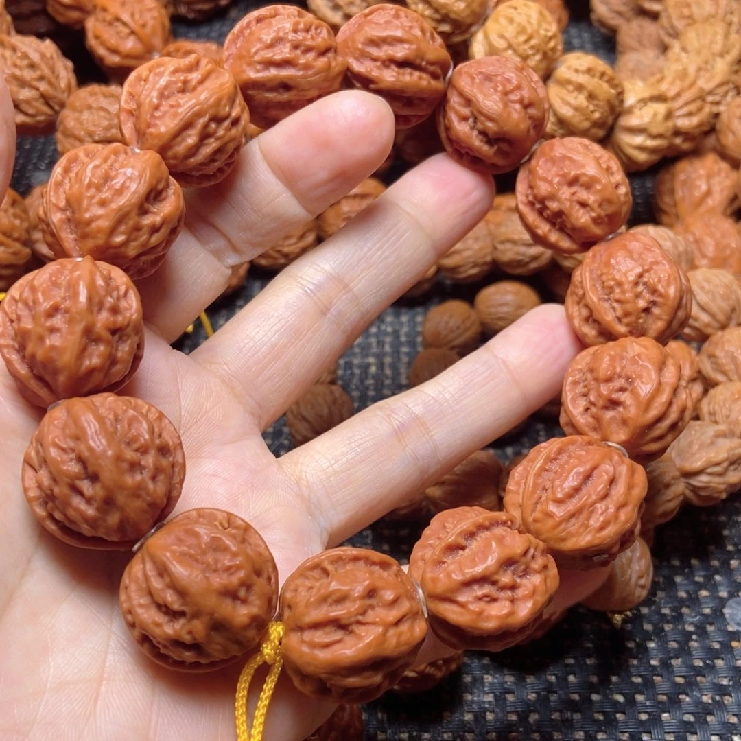 吊坠桃核八棱手串