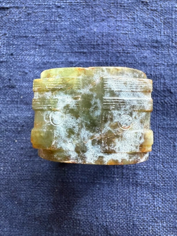 多色沁老包浆皮壳玉琮摆件