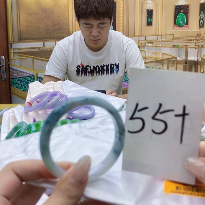 翡翠未镶嵌手镯0000……