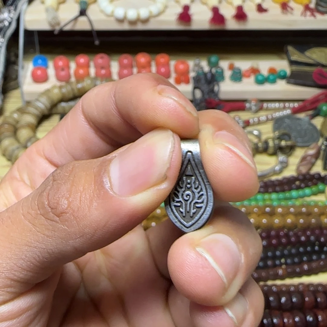 蕃****藏式工艺品叶西直播间