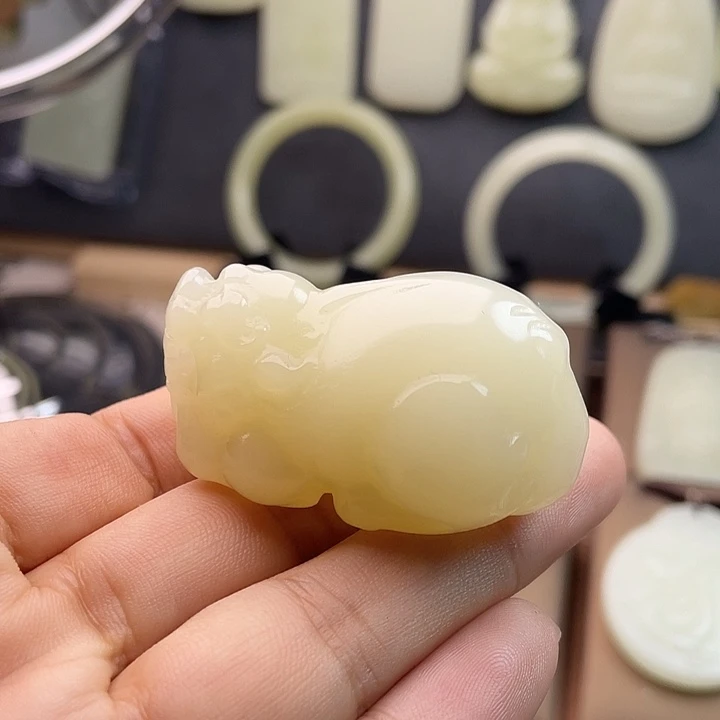 青黄口立体大貔貅